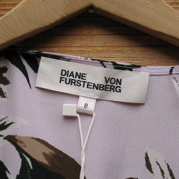 NWT Diane Von Furstenberg Lavender Silk Wrap Dress - Picture 9 of 10